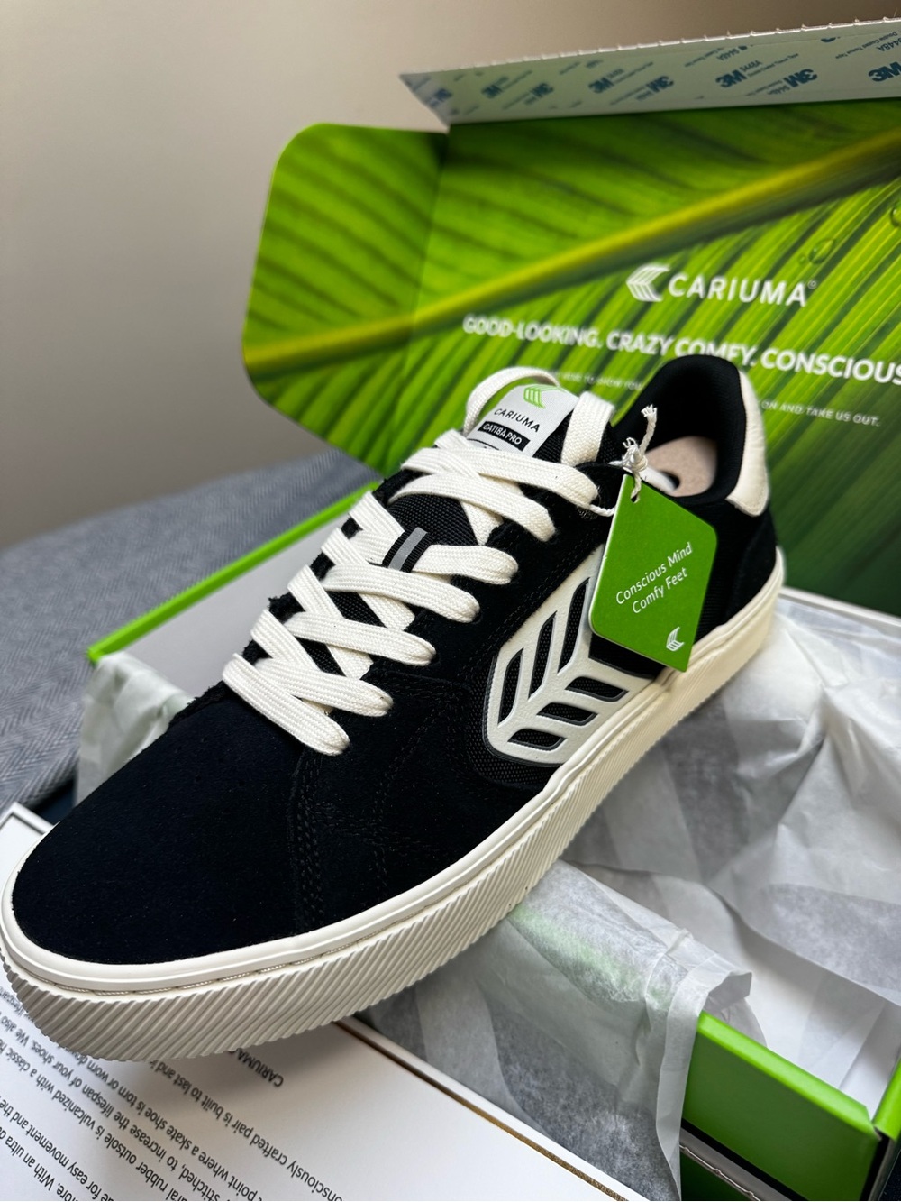 Cariuma Men’s Black & White Low-Top Suede Sneaker